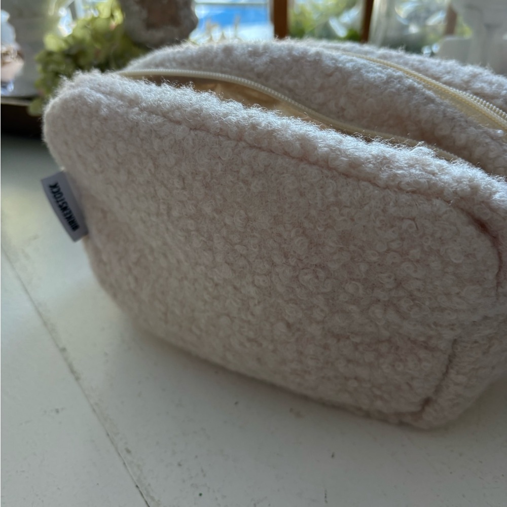 Birkenstock Soft cream Sherpa Cosmetic Bag - Picture 3 of 6